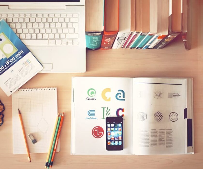 apple-iphone-books-desk