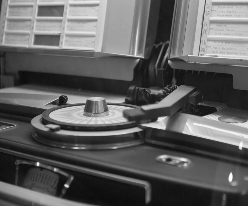music-record-player-b-w-black-and-white-21088